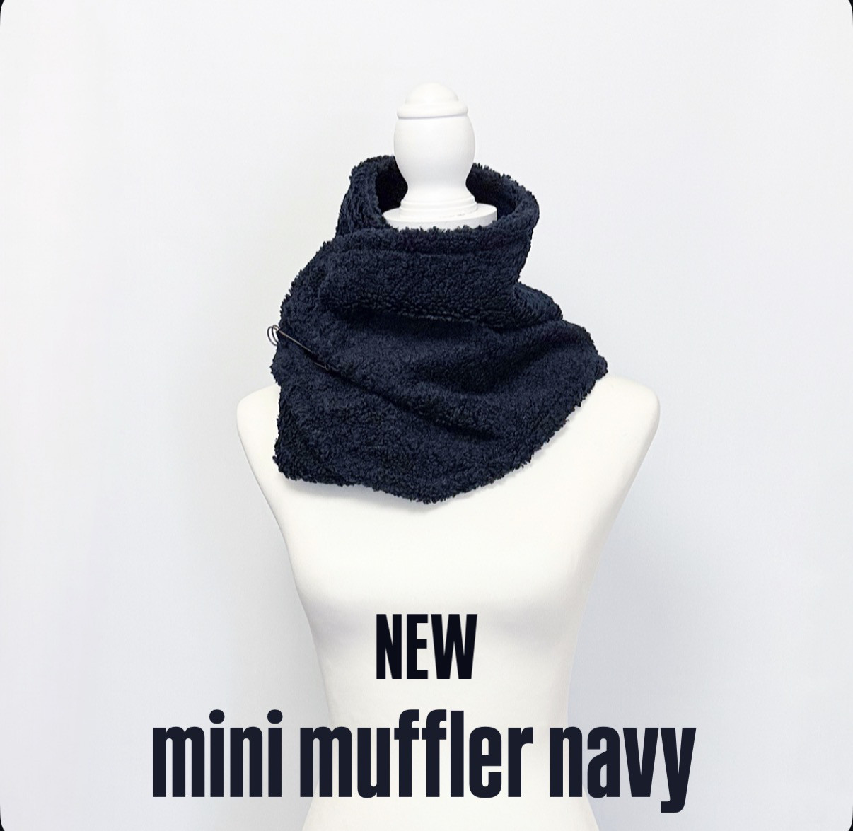 新作‼️ minimuffler boa navy ミニマフラー　ボアネイビー