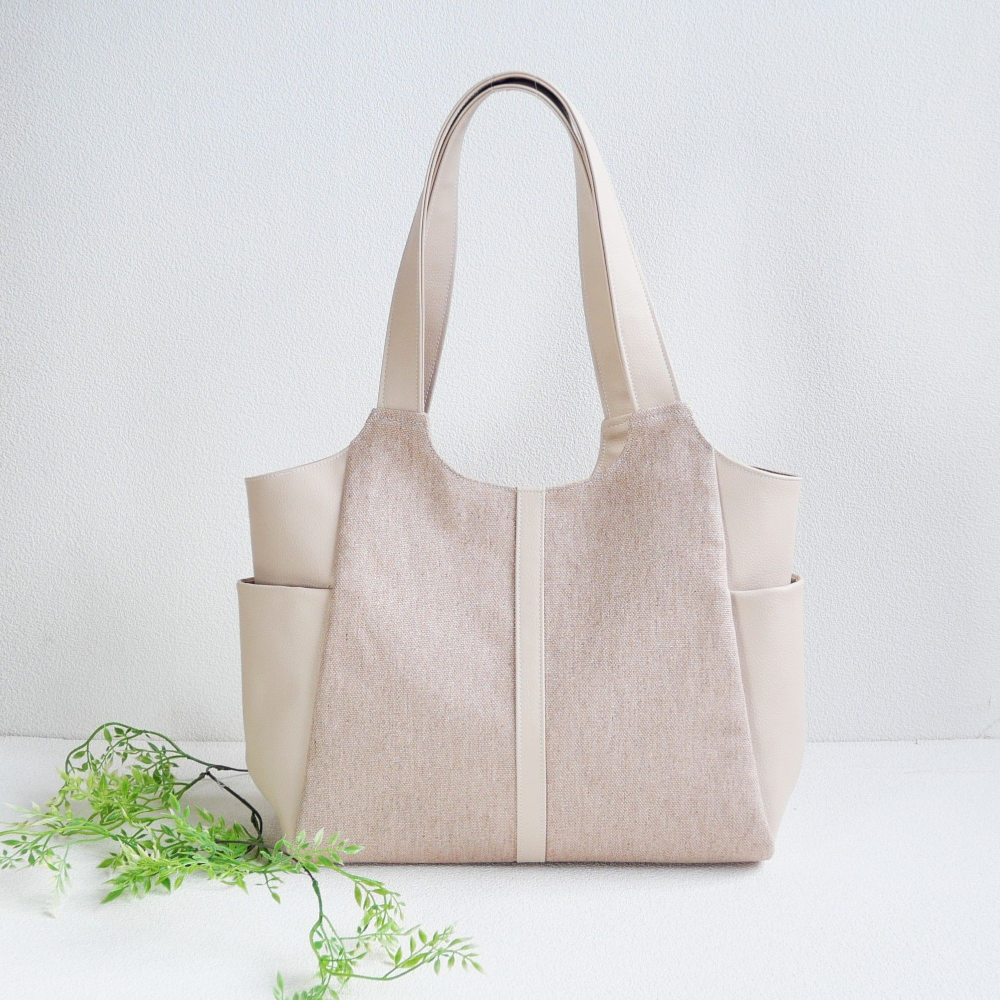 新作！　ラメ入りスィートピンク帆布×PVCレザーすっきりトート！