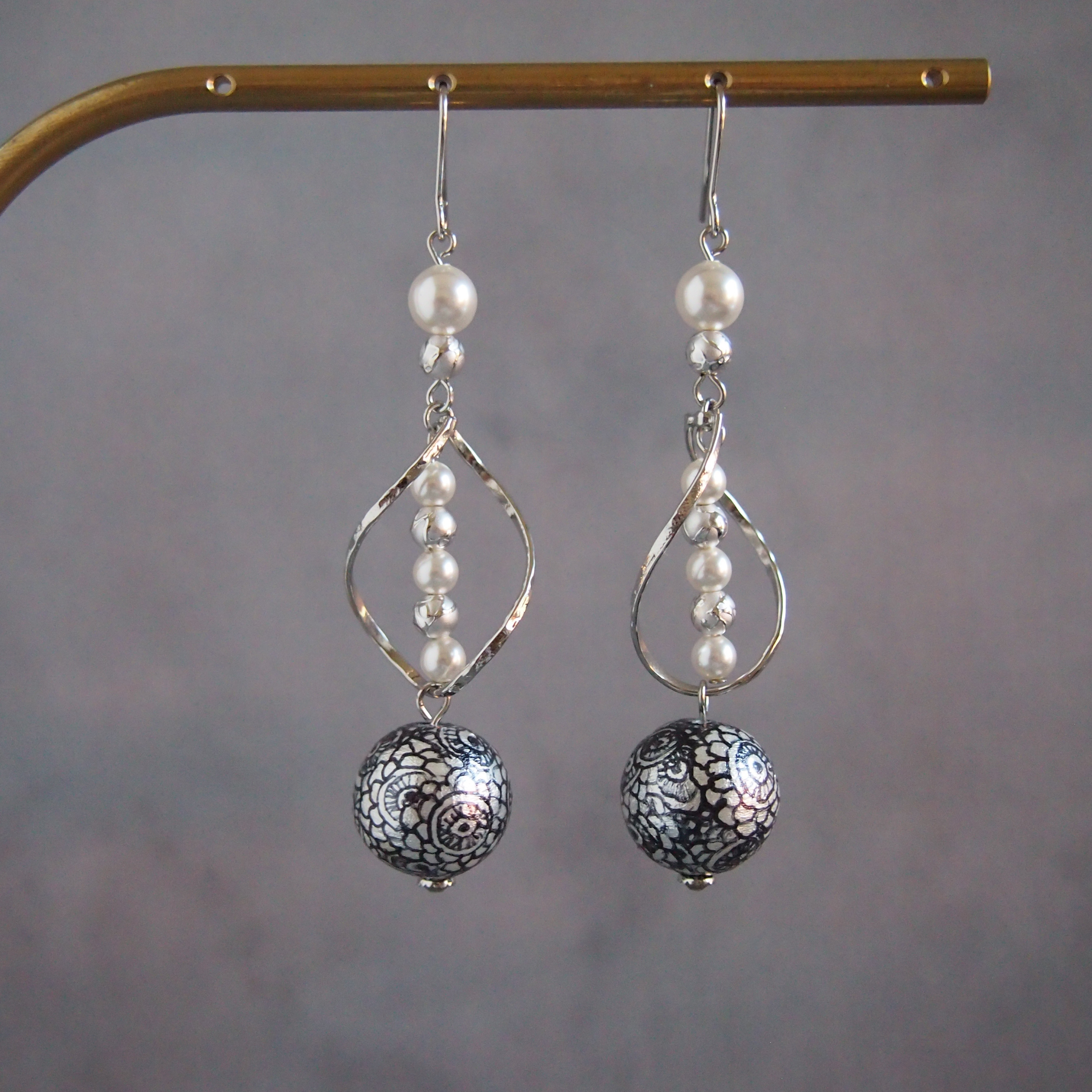 perlateca × Muziik collaboration accessory ＜線画＞