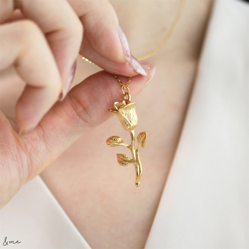 ローズネックレス / 薔薇モチーフ ネックレス ステンレス製 金属