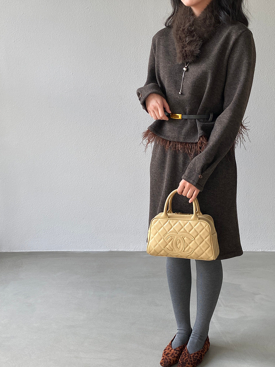 秋レディースフリース入り ウエスト絞りトップス + ファーカラー付きスカート セッ【返品・交換可】品質最優先25-623