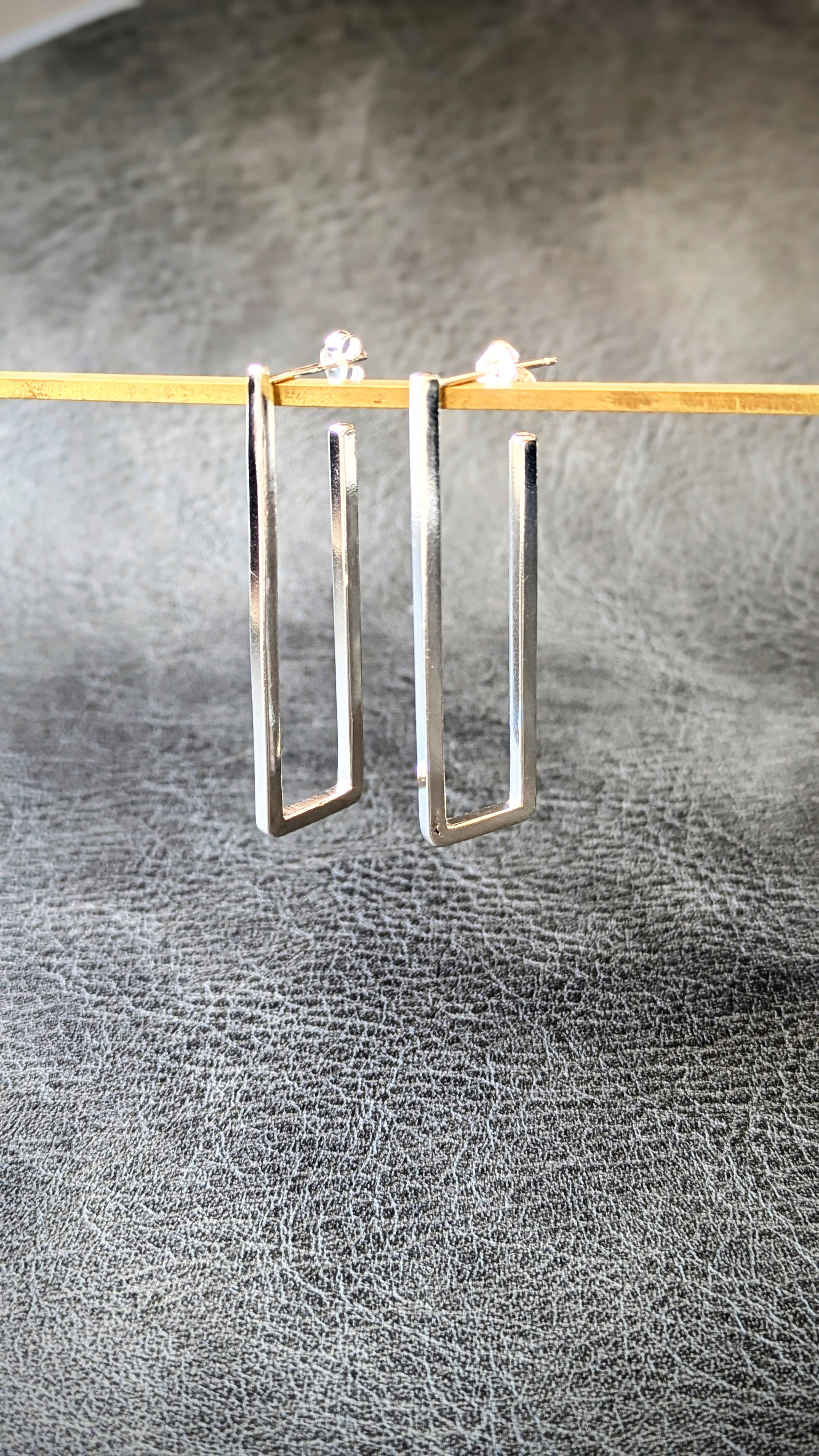 Silver950｜Rectangular Line ピアス