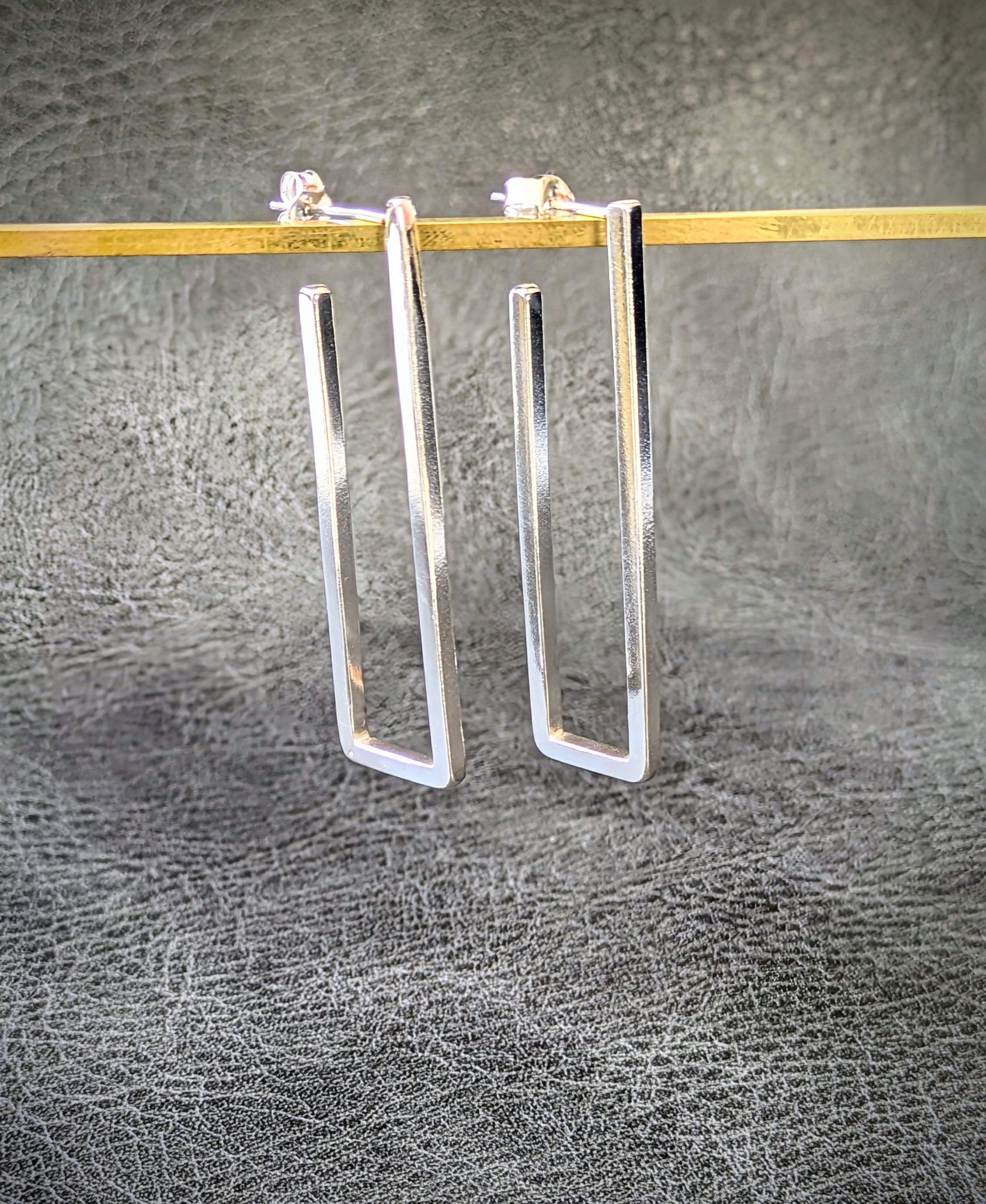 Silver950｜Rectangular Line ピアス