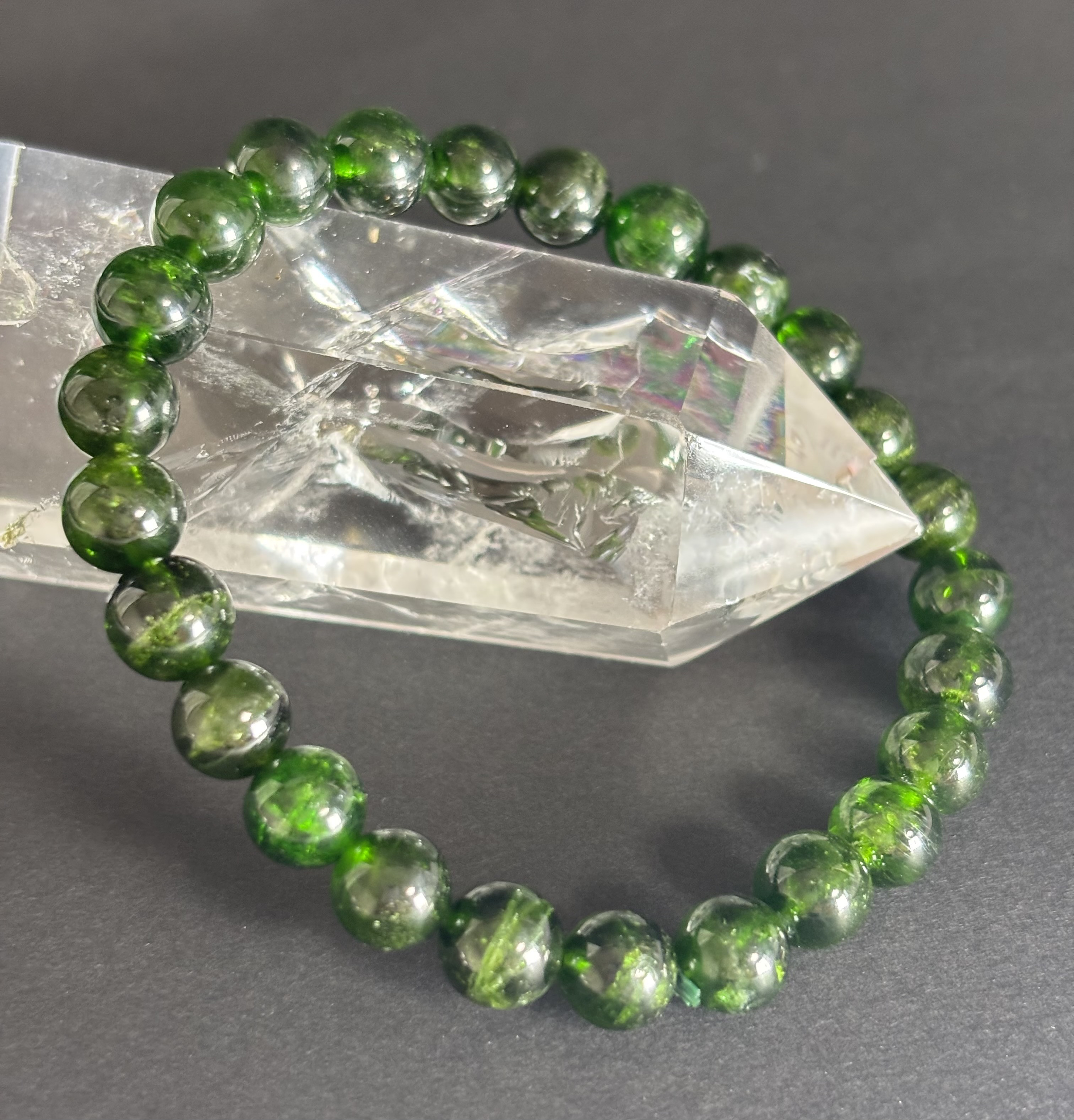 クロムダイオプサイト ブレスレット✨️希少石✨️高品質天然石【石言葉】「幸せ」「知恵」「理性」