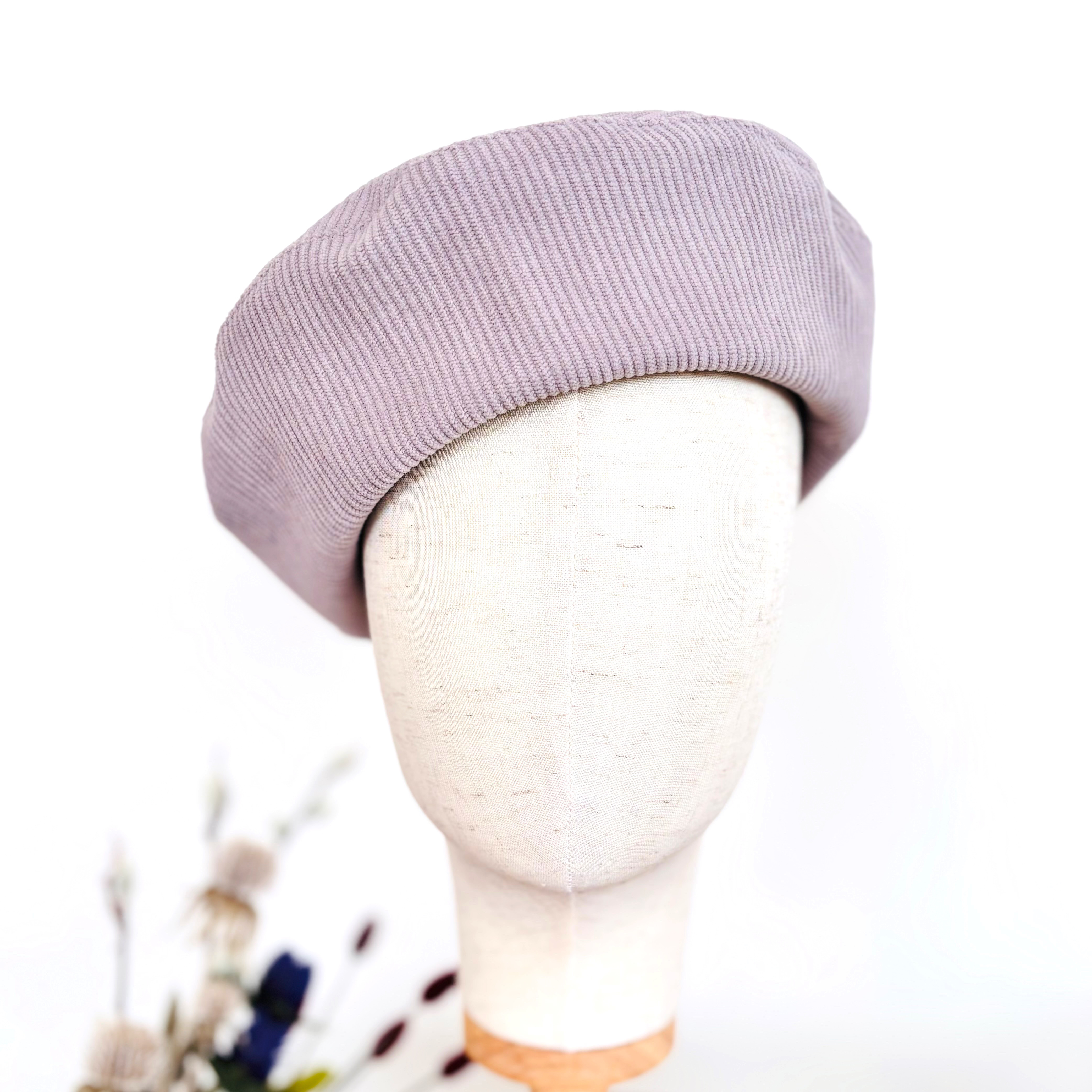 【秋冬レディース帽子　ふんわりコーデュロイのベレー帽　チャコール　58cm】シンプル　ベーシック　綺麗め　上品