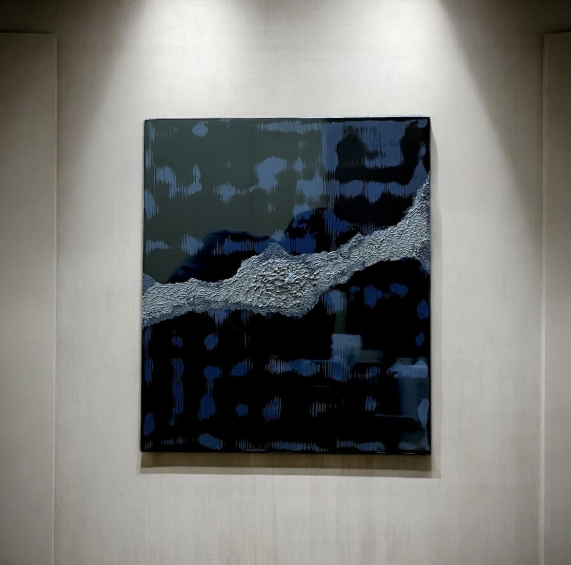 漆アートパネル/ 鏡面とテクスチャー/インテリア　エントランス　リビング