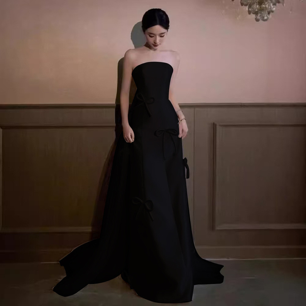 ウェディングドレス 白 黒 サテン リボン ノースリーブ 韓国風 結婚式 花嫁 演奏会 前撮り お呼ばれ AK421