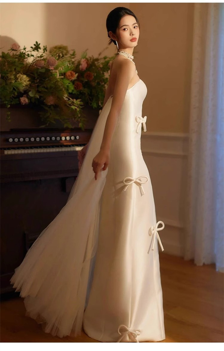 ウェディングドレス 白 黒 サテン リボン ノースリーブ 韓国風 結婚式 花嫁 演奏会 前撮り お呼ばれ AK421