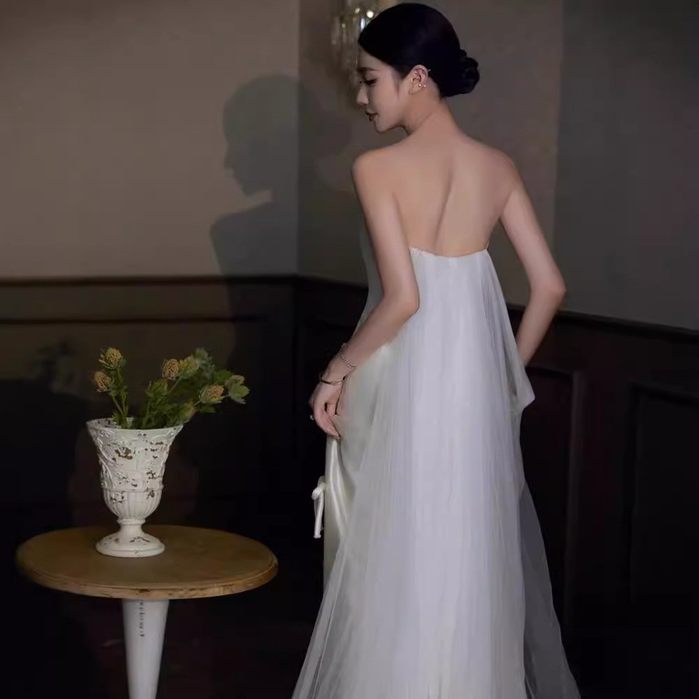 ウェディングドレス 白 黒 サテン リボン ノースリーブ 韓国風 結婚式 花嫁 演奏会 前撮り お呼ばれ AK421