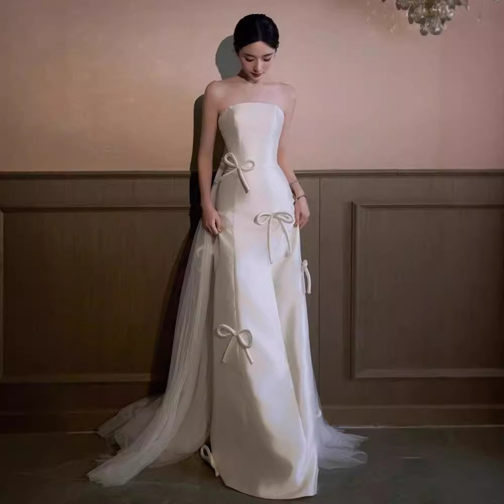 ウェディングドレス 白 黒 サテン リボン ノースリーブ 韓国風 結婚式 花嫁 演奏会 前撮り お呼ばれ AK421