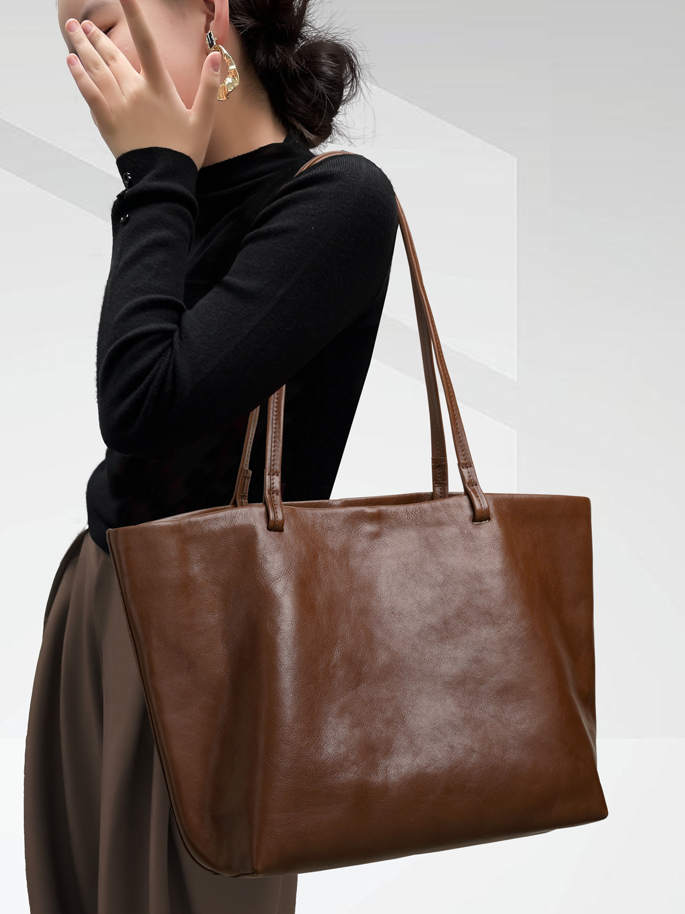 「CCAMO レディースバッグ 大容量デザイン ラフでリラックスした雰囲気漂うスタイル 日常・通勤シーンに万能 どんなコ