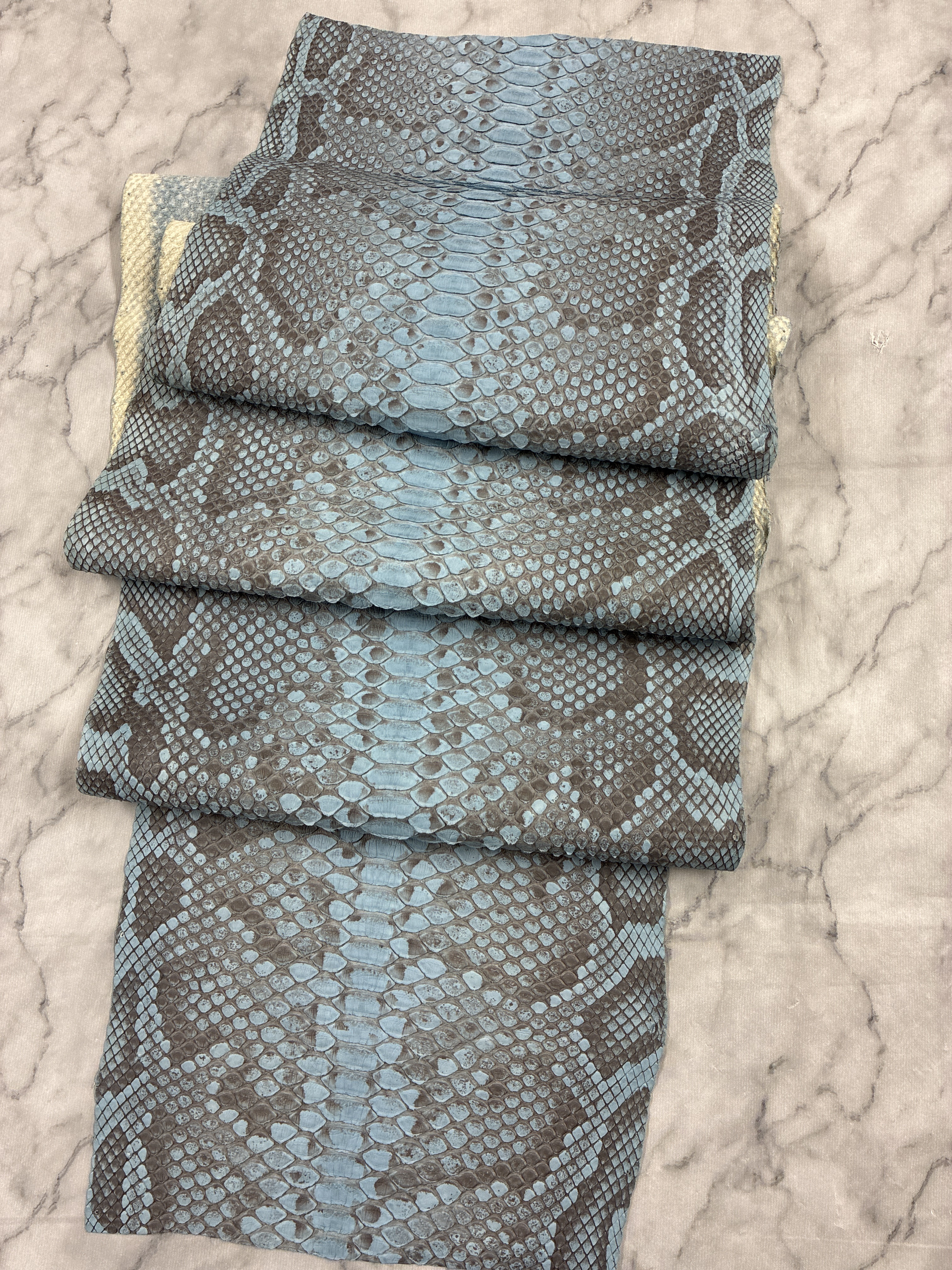 パイソン ヘビ革 スカイブルー×マット 200cm_P285