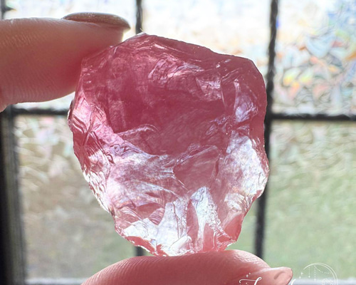 希少　マット　ピンク　ブラック　アンダラクリスタル　シエラネバダ産　握り石 希少マットピンクブラックアンダラクリスタルシエラネバダ産握り石