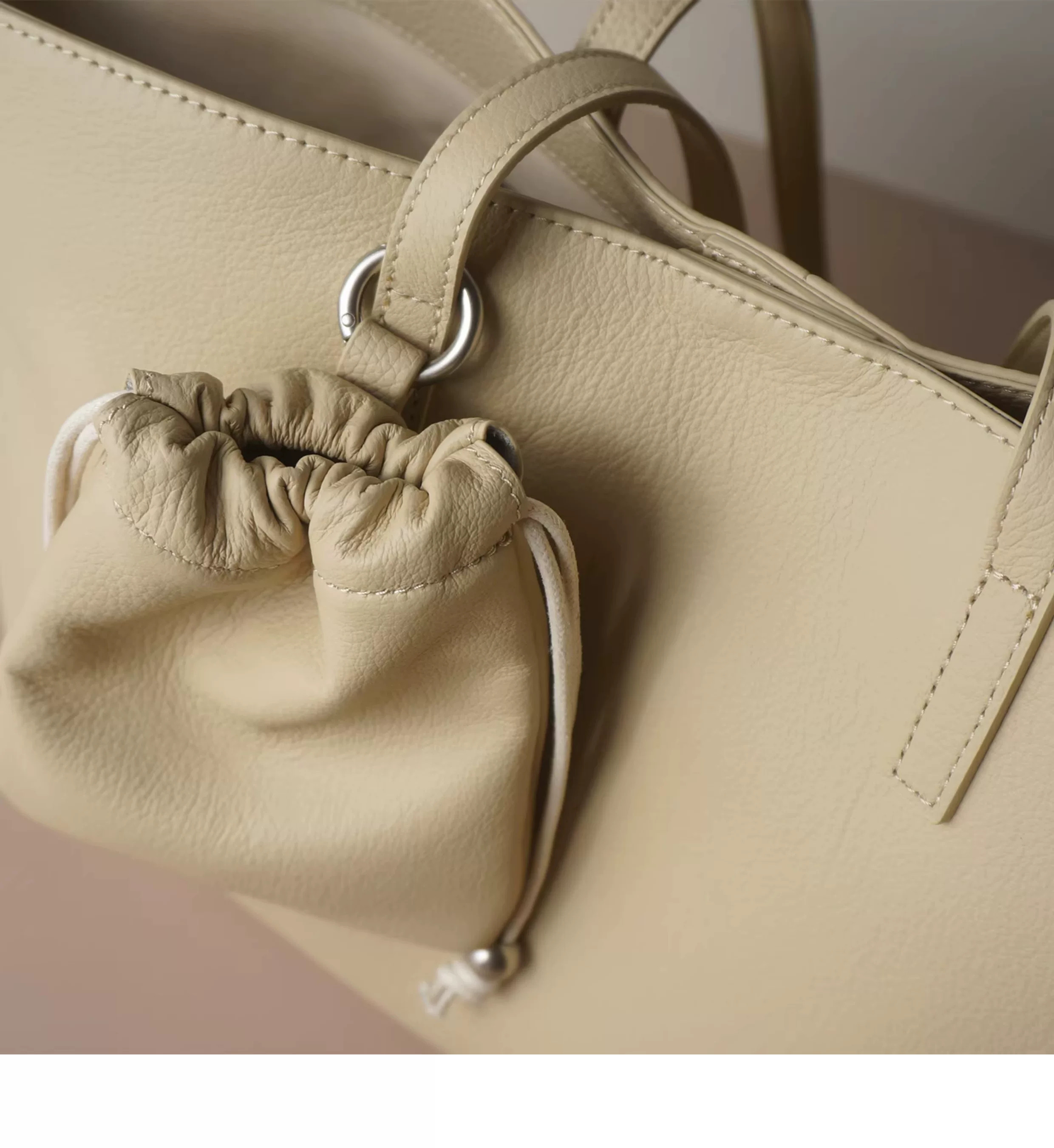 斜め掛けバッグ クーリエバッグ 肩掛 けカジュアル レディース パッチワーク ファー ボア 通勤 ミニトート キャメル