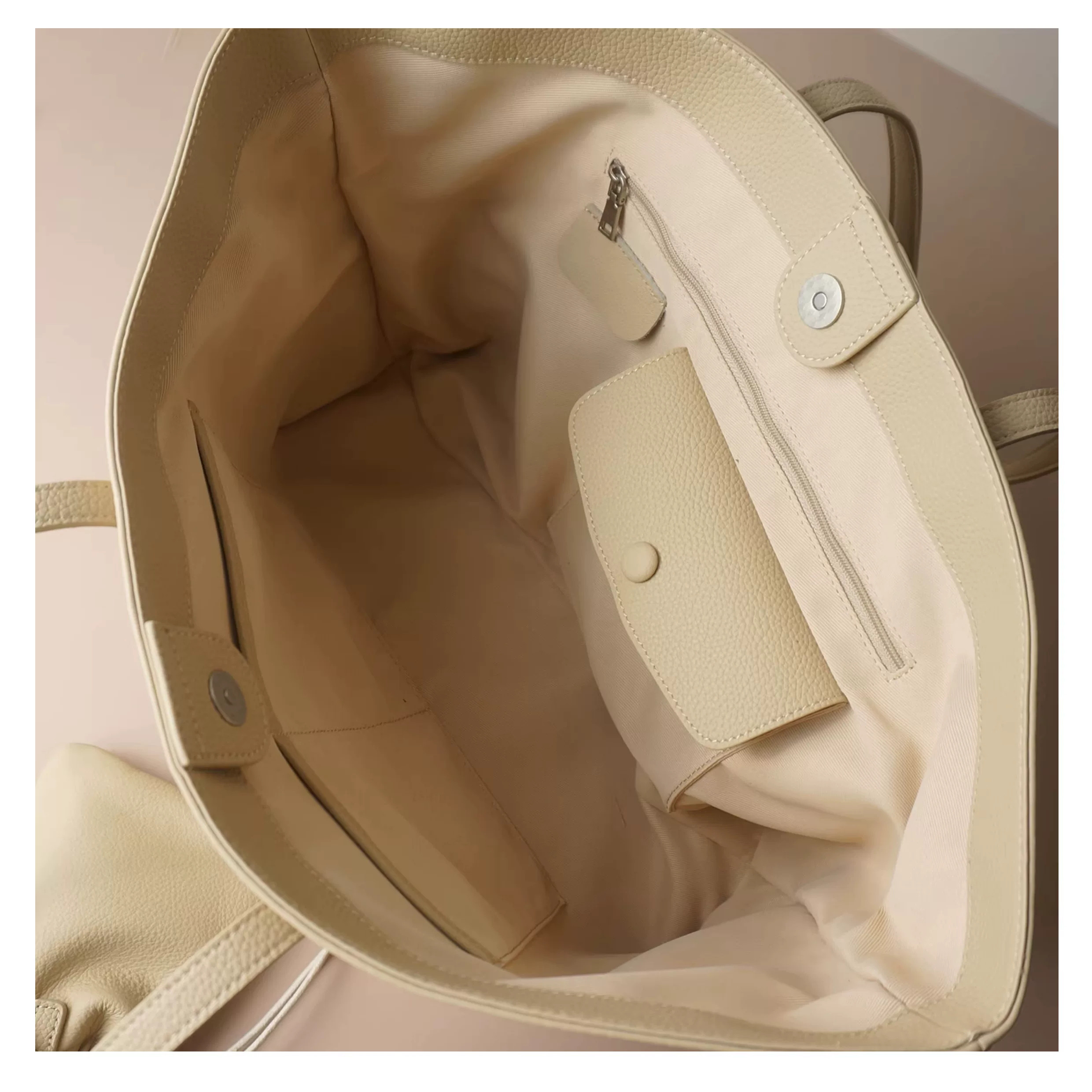 斜め掛けバッグ クーリエバッグ 肩掛 けカジュアル レディース パッチワーク ファー ボア 通勤 ミニトート キャメル