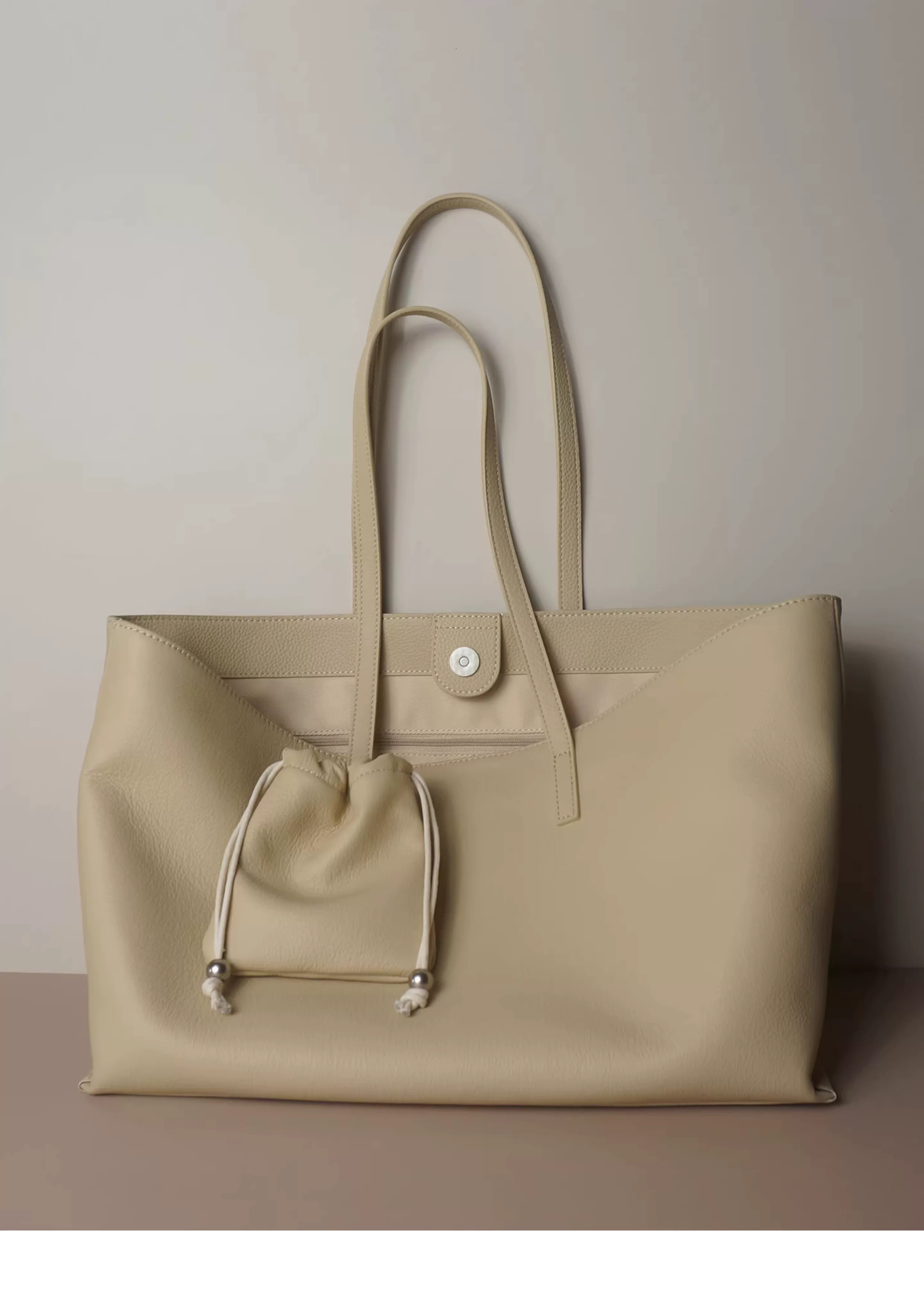 斜め掛けバッグ クーリエバッグ 肩掛 けカジュアル レディース パッチワーク ファー ボア 通勤 ミニトート キャメル