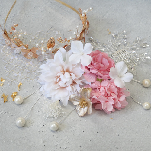 A129 ピンクカチューシャ ドライフラワー パール 髪飾り 白 ピンク