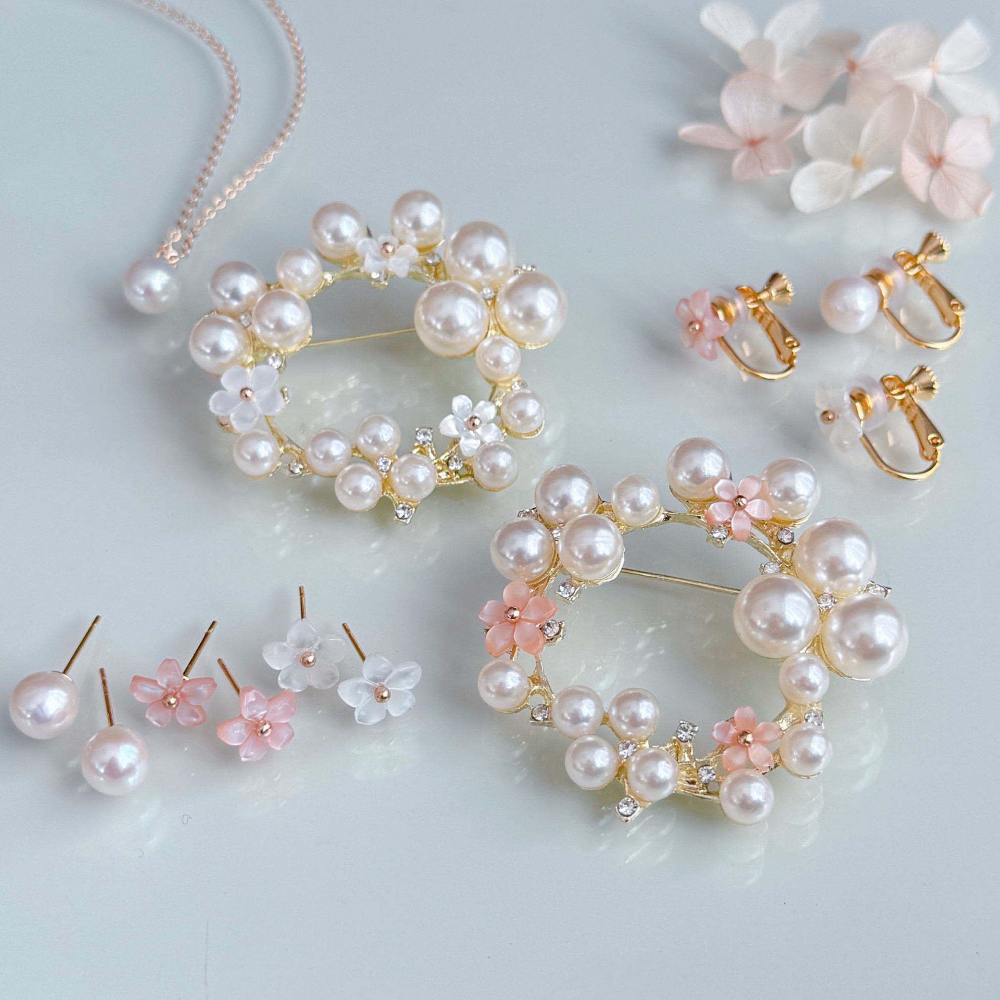 選べる 桜 ブローチ セット ピアス イヤリング フォーマル 入学式 卒業式 誕生日 プレゼント ギフト アレルギー対応 5,325円