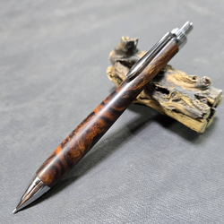 新発売！Cintiq Pro 24用 傾斜角可変スタンド 最大75度 キーボード下