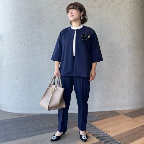 美品✨ボッシュ　上質ウールシルク　セットアップパンツスーツ　ストレッチ　紺　ML set【小柄S】2way 上品ジャケット＆美脚ストレッチパンツスーツ 紺