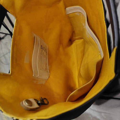 藤井風さん着用 インドネシアバティックスペイン/A4ショルダートート