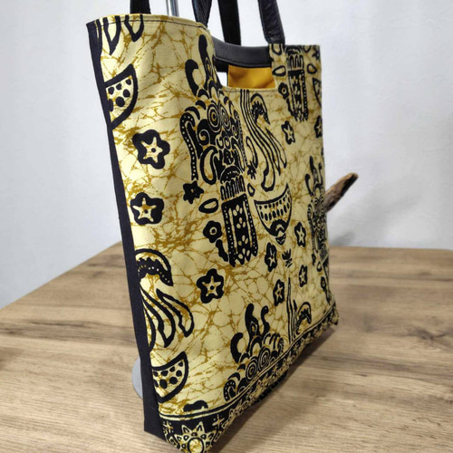 藤井風さん着用 インドネシアバティックスペイン/A4ショルダートート