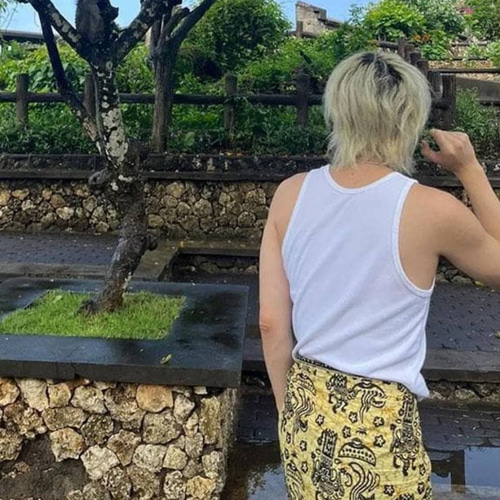 藤井風さん着用 インドネシアバティックスペイン/A4ショルダートート