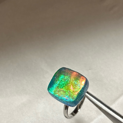 手作りガラスの宝石 チタンダイクロガラスのリング フリーサイズ 銀河