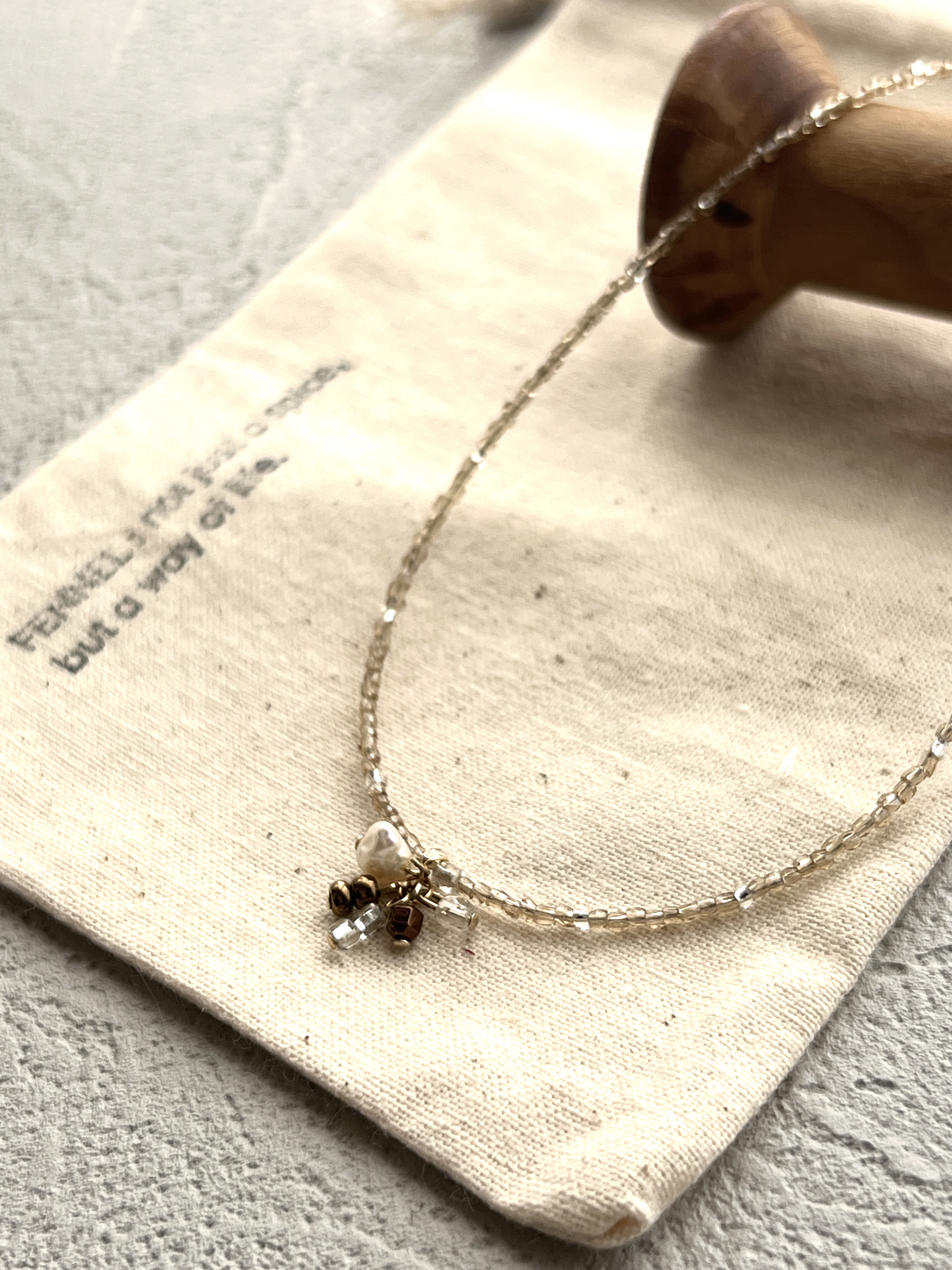 小さなきらめきを束ねたネックレス（40cm）ーQuiet Sparkー