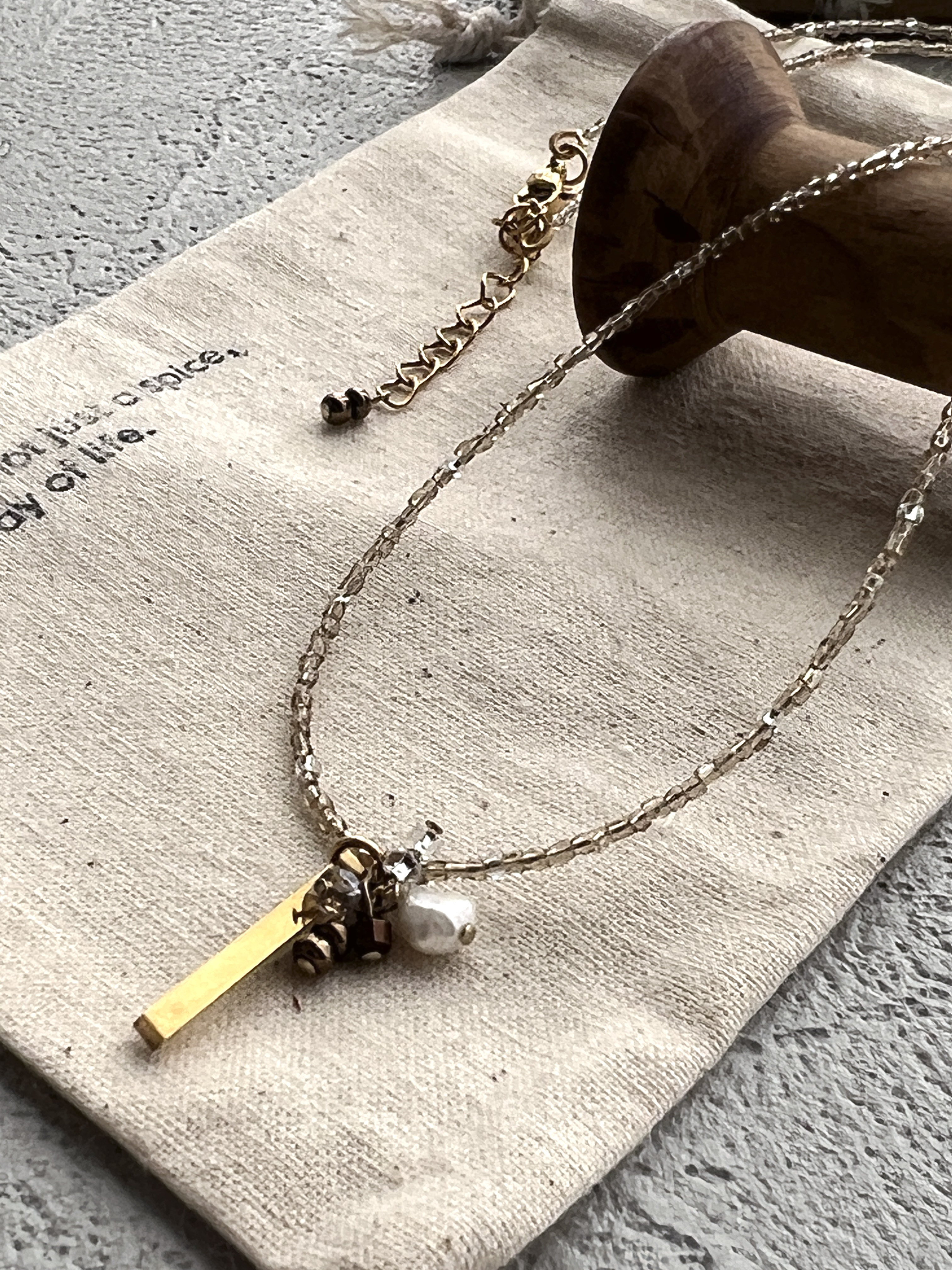 小さなきらめきを束ねたネックレス（50cm）ーQuiet Sparkー 5,698円