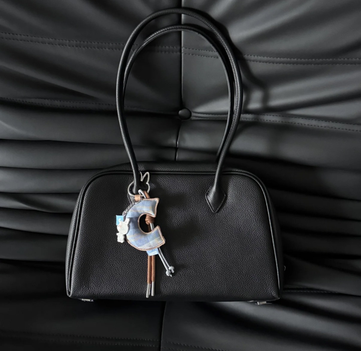 本革トートバッグ ブラック（小サイズ）｜肩掛けOK｜11インチiPad収納｜シンプル｜32×20×11