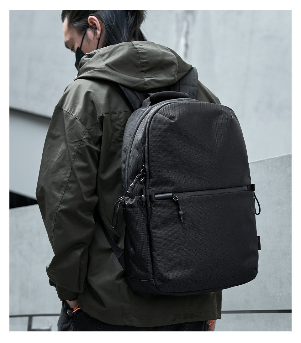 メンズ・レディース共用リュック カジュアル大容量 パソコン収納対応 旅行・通学用ショールダーバッグ
