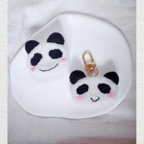 手縫いのかわいいパンダのぬいぐるみペンダントキーホルダーハートピン
