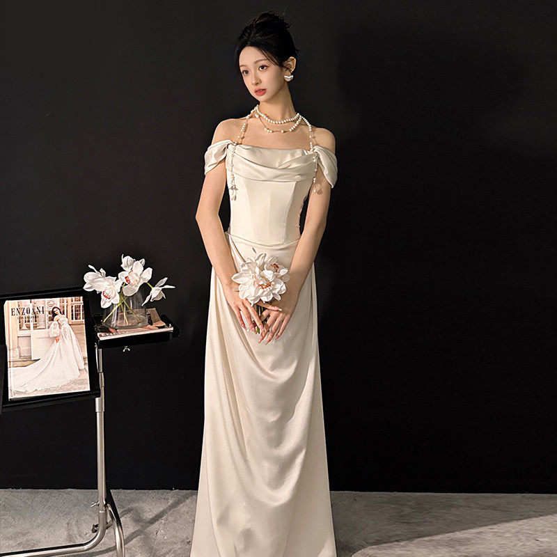 ウェディングドレス 白黒 サテン オフショルダー 韓国風 結婚式 花嫁 パーティー 演奏会 前撮り お呼ばれ AK453
