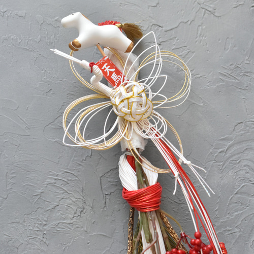 2026年丙午（ひのえうまピック付き）しめ縄飾り】お正月飾り 水