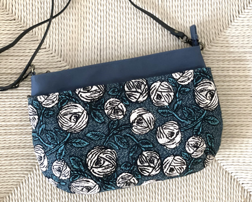 ⚮̈ミナペルホネン rosy ドラポケショルダー ポシェット hanahana314