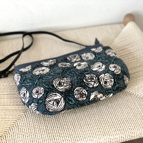 ⚮̈ミナペルホネン rosy ドラポケショルダー ポシェット hanahana314