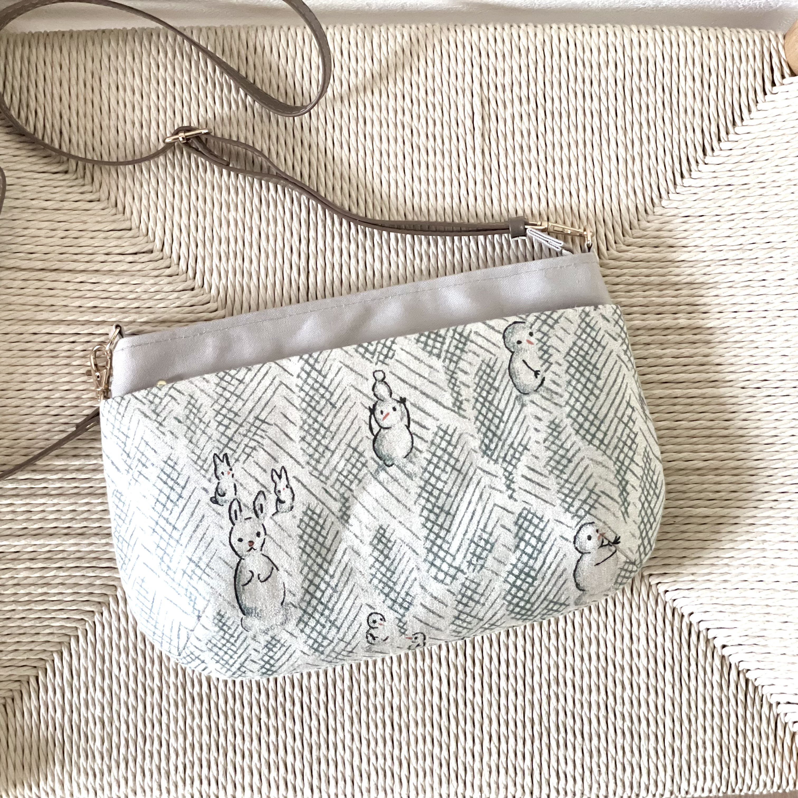 ⚮̈ミナペルホネン　lumiukko ドラポケショルダー　　　ポシェット