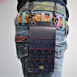 【ご予約品:019】【甲冑】スマホポーチ 黒板札紺糸縅 1枚目の画像