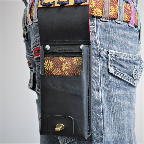 【ご予約品:019】【甲冑】スマホポーチ 黒板札紺糸縅 4枚目の画像