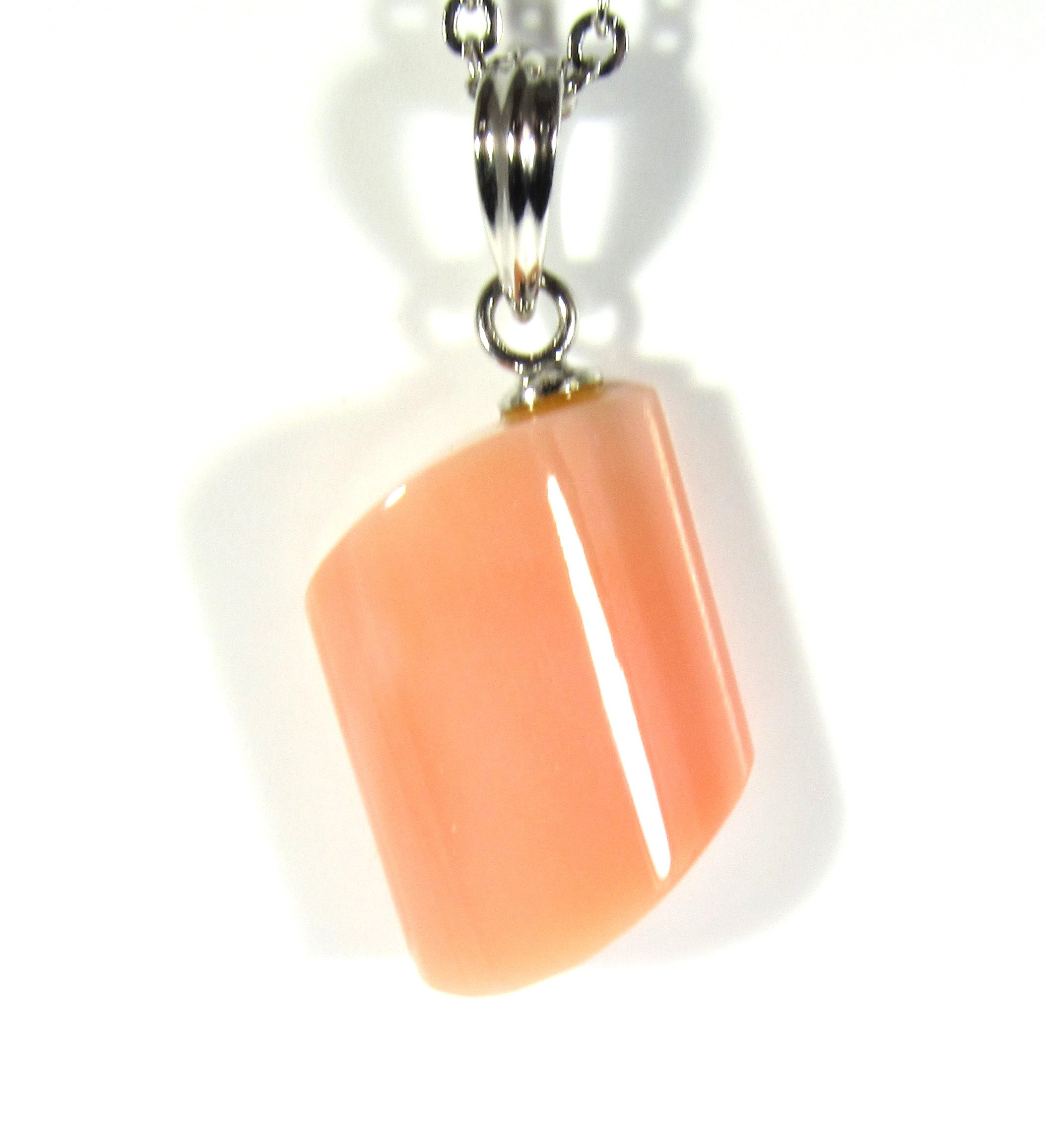 宝石珊瑚 　さんご　オオバルペンダント　ネックレス　アクセサリー・ ジュエリ－  IMG－1794