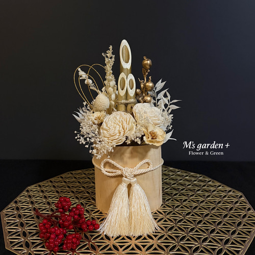 SALE【ミニ門松】ゴールドと白の大人可愛いお正月飾り しめ縄