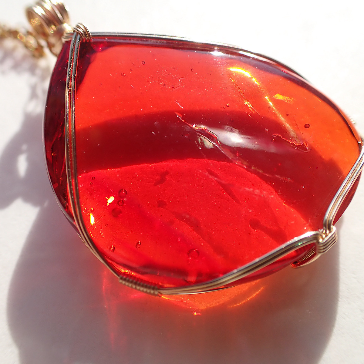 女神巻き®︎アンダラクリスタル《レッド》のペンダントトップ