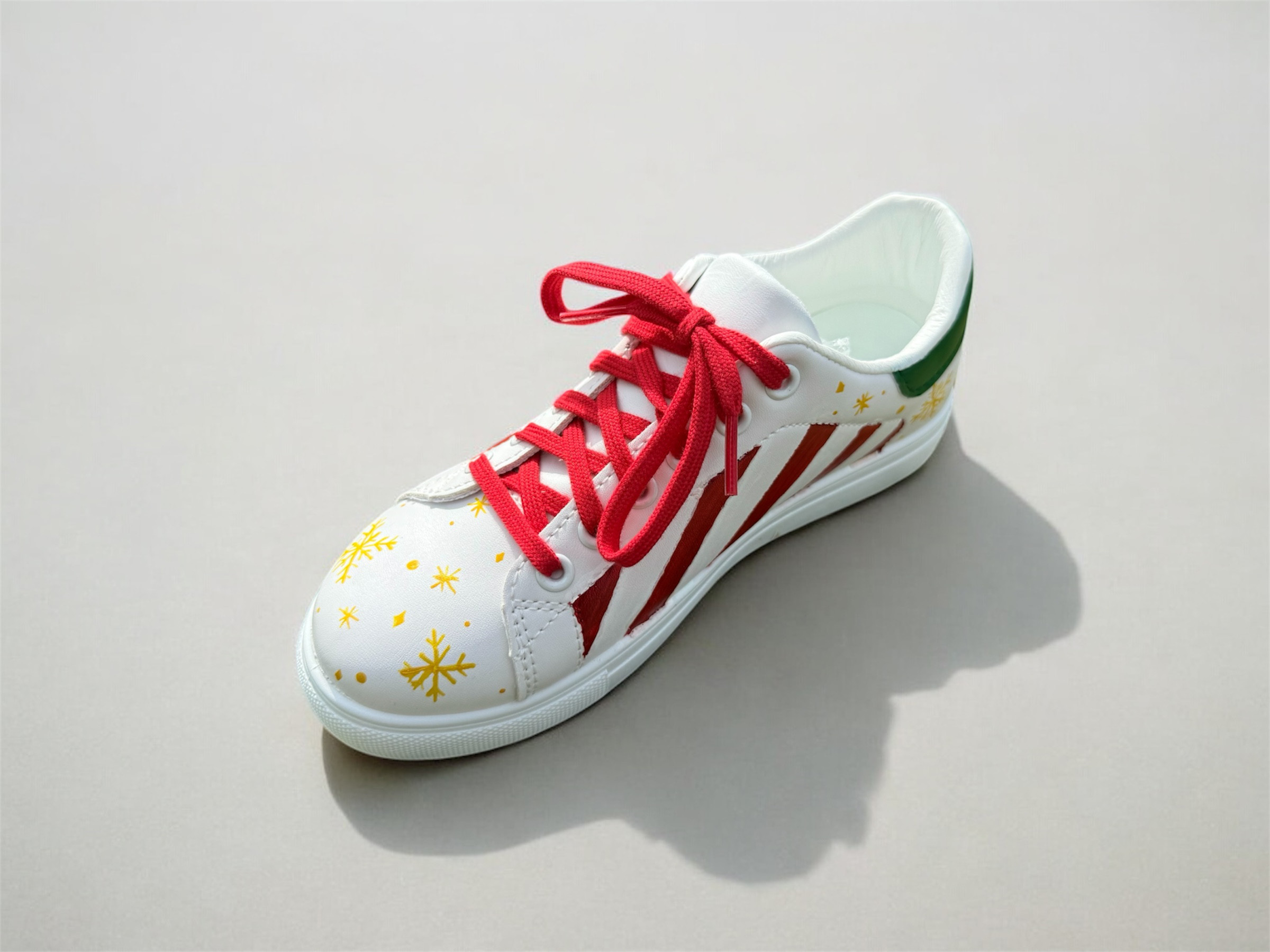 【パリ展出展作家】手描きペイントスニーカー(受注生産/持ち込み可)|クリスマス|ギフト 16,330円