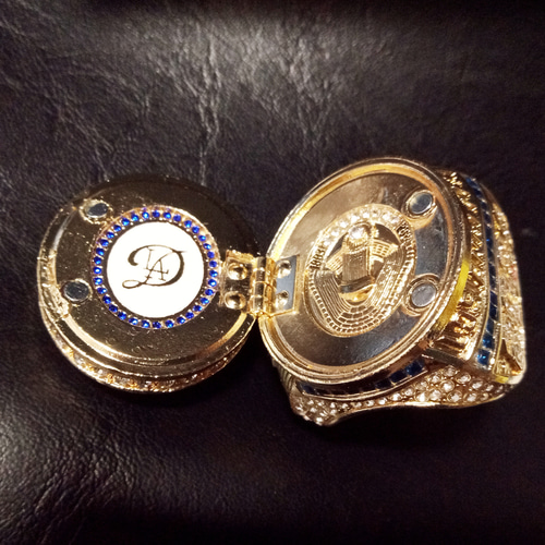 大谷翔平選手 2024 ワールドシリーズチャンピオンレプリカリング 大谷翔平 2024 8/6 来場者限定 非売品 優勝記念 リング ダメージ2 大谷翔平