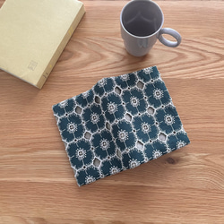 507A ミナペルホネンハンドメイド　カゴカバー mina perhonen symphony ブックカバー ミナペルホネン の刺繍生地 A6