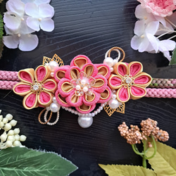 つまみ細工帯留め　帯飾り　七五三　成人式　赤　黒　金　花魁　振り袖　着物　パール つまみ細工帯留め 帯飾り 七五三 成人式 赤 黒 金 花魁 振り袖 着物
