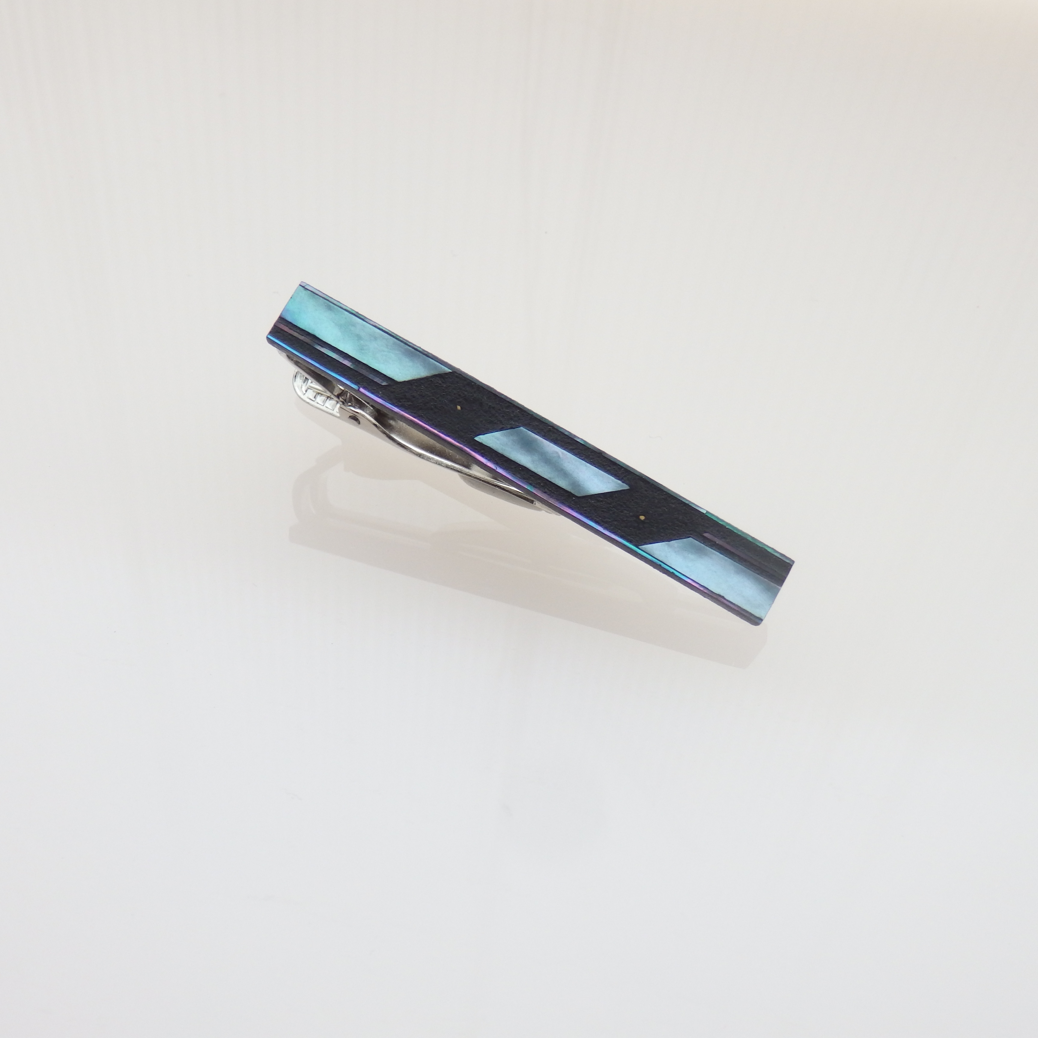 漆芸螺鈿ネクタイピン☆　レーザーストライプ