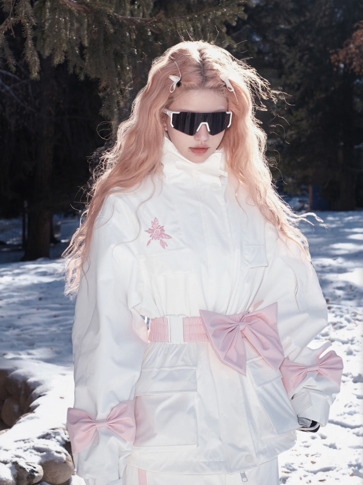 25-26秋冬限定 スノボウェア 上下セット 3L 撥水 白 リボン 可愛い レディース ジャケット パンツ SN112