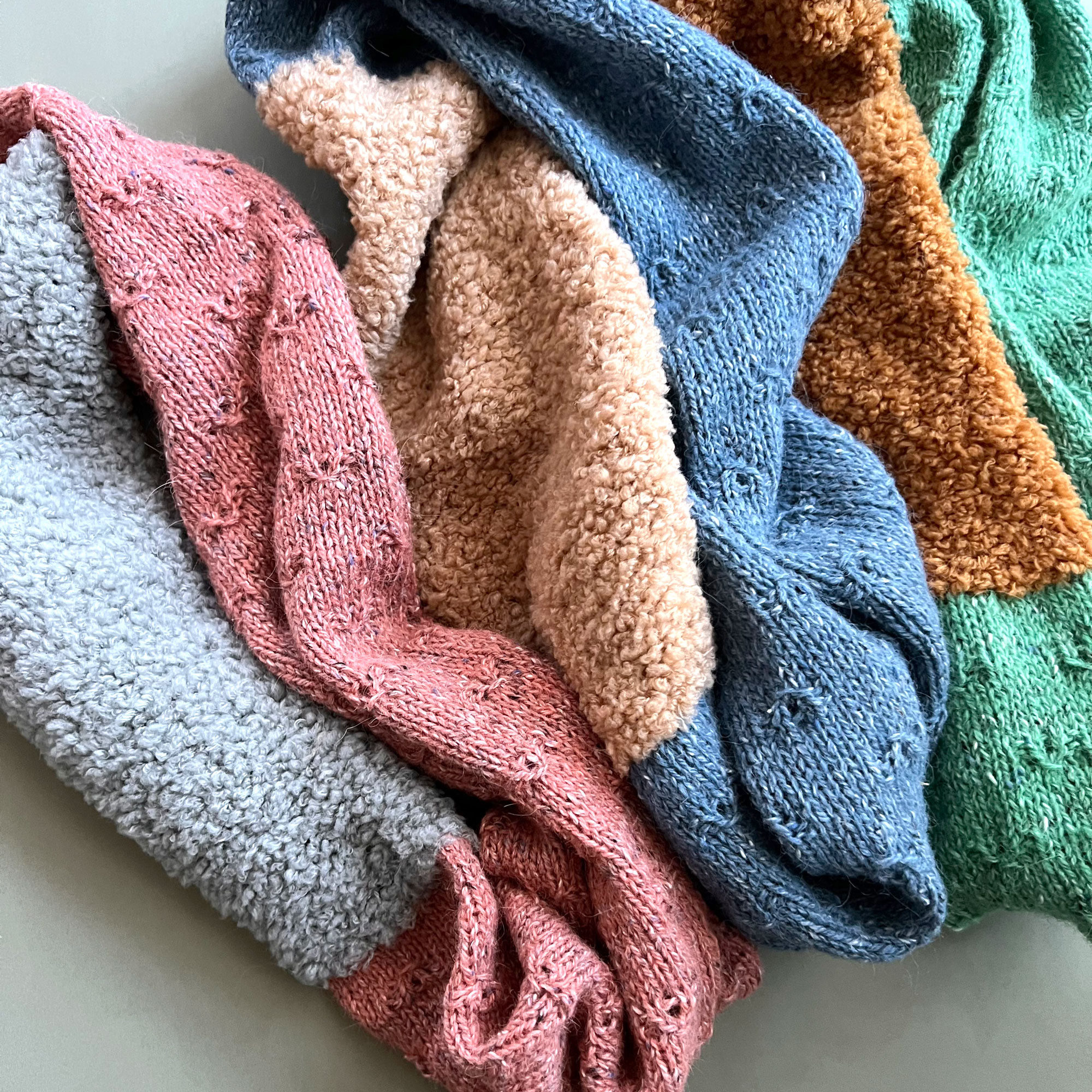 【手編みキット】ツイードとファーのスヌード (glittknit-36)